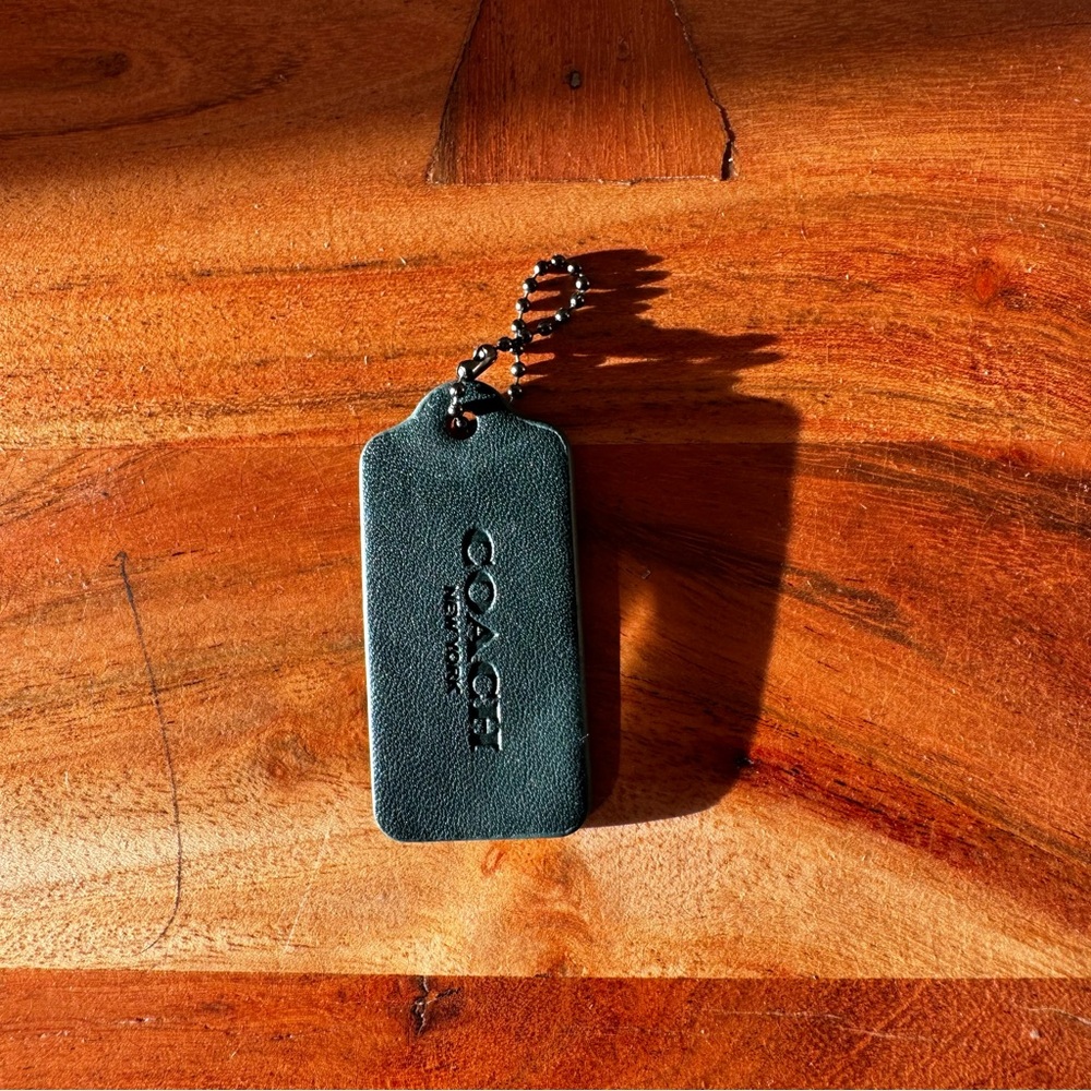 Coach Hunter Green Leather Hangtag